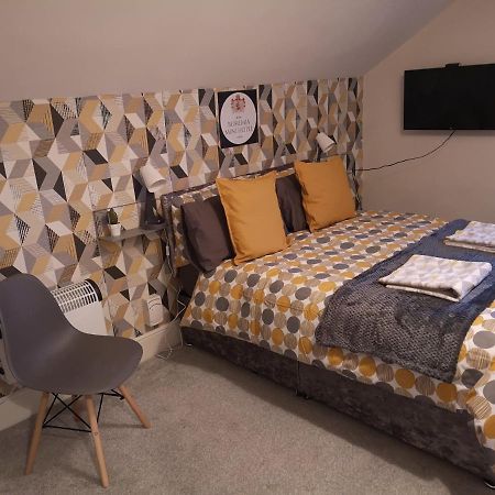 Mini Hotel Leeds Лийдс Екстериор снимка