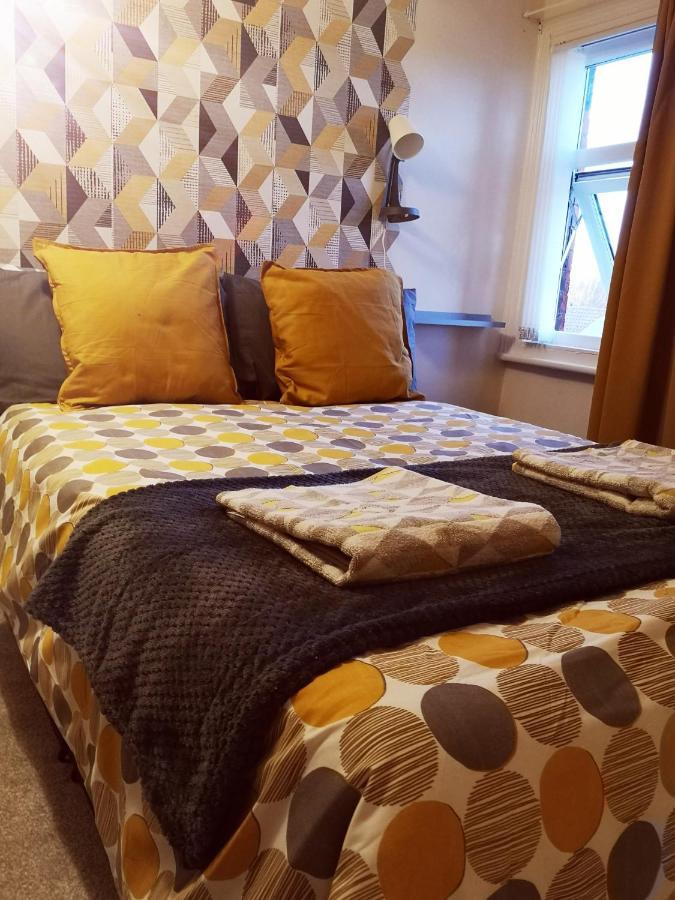 Mini Hotel Leeds Лийдс Екстериор снимка