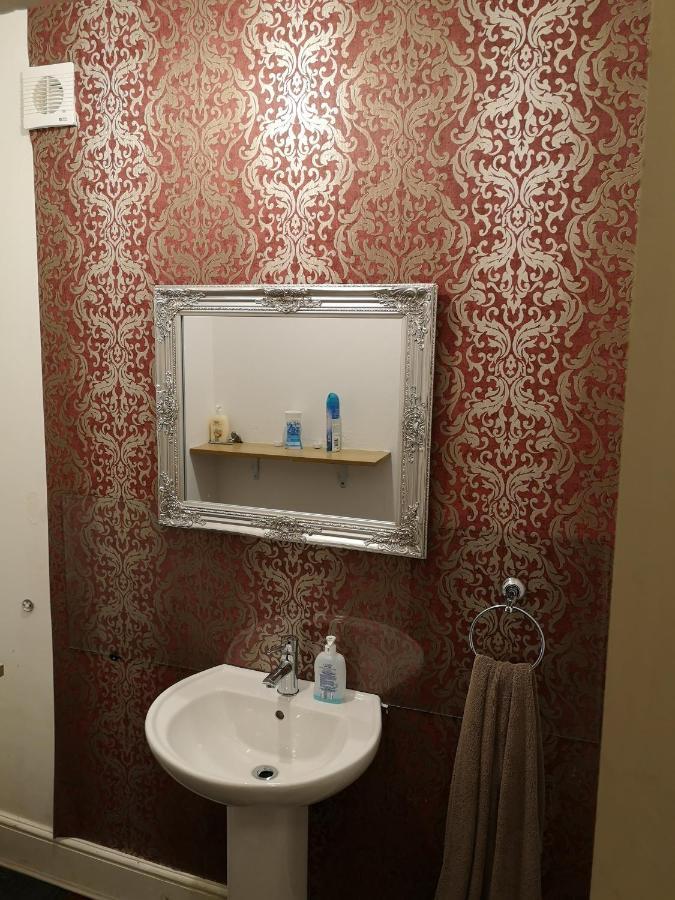 Mini Hotel Leeds Лийдс Екстериор снимка